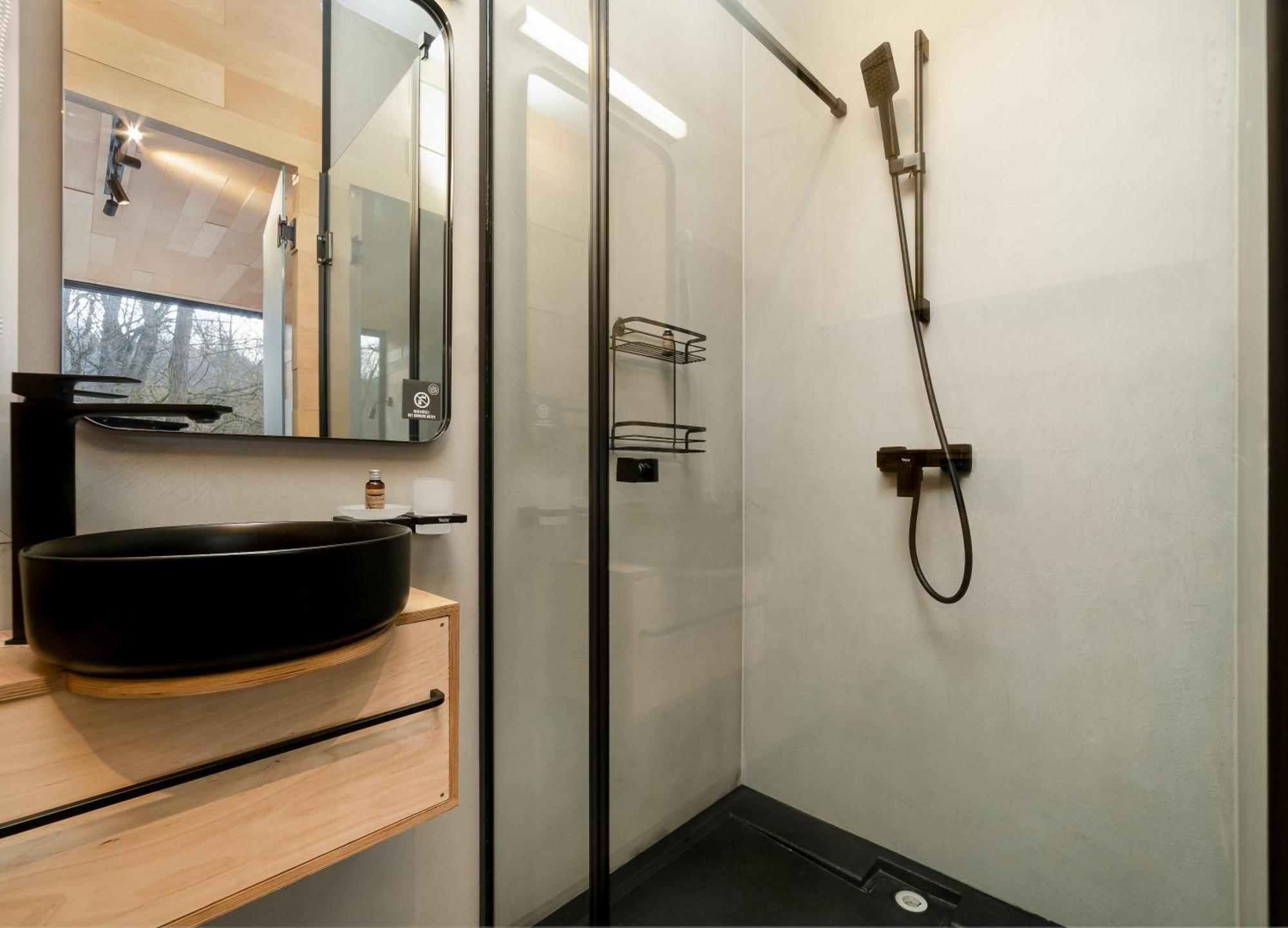 Almasglamp Zebegeny